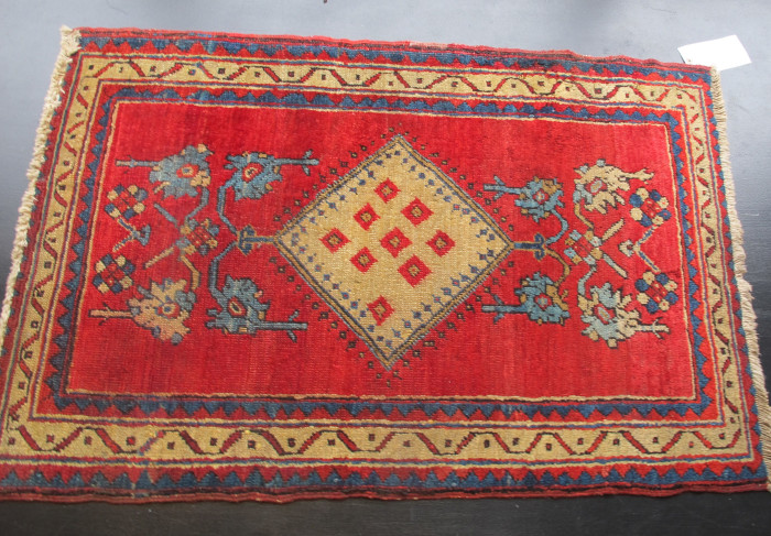 Cute North-West Persian Rug